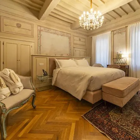 Residenza D'epoca Luca Pacioli Hotel 4*