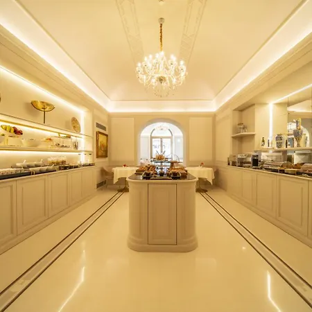 Hotel Residenza D'epoca Luca Pacioli 4*